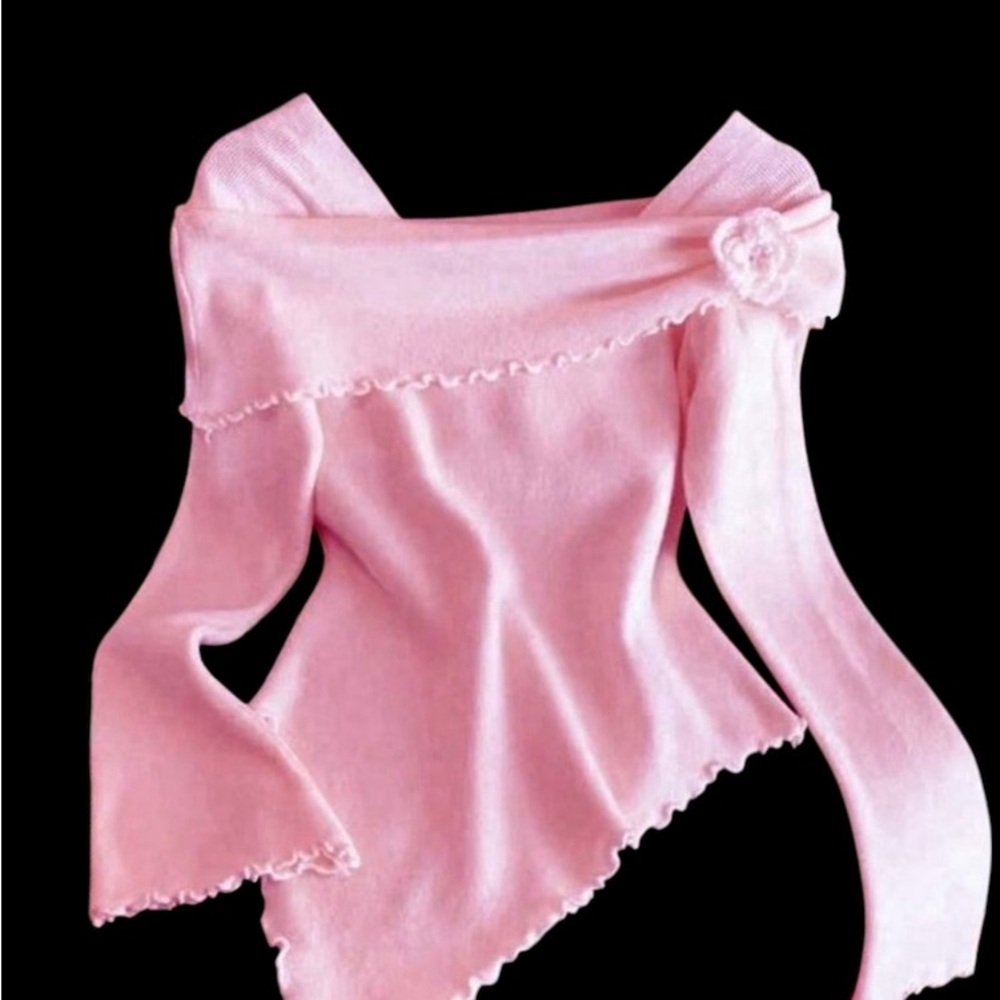 Pink knit long sleeve soft with Floral Detail